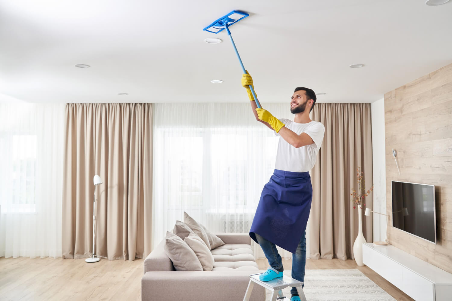 Comment laver un plafond sans se fatiguer ? EspritBrico — free download